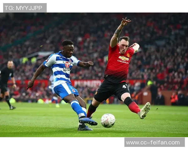 菲尔琼斯回应斯洛特言论认为其在为失利寻找借口 菲尔琼斯回应斯洛特言论认为其在为失利寻找借口