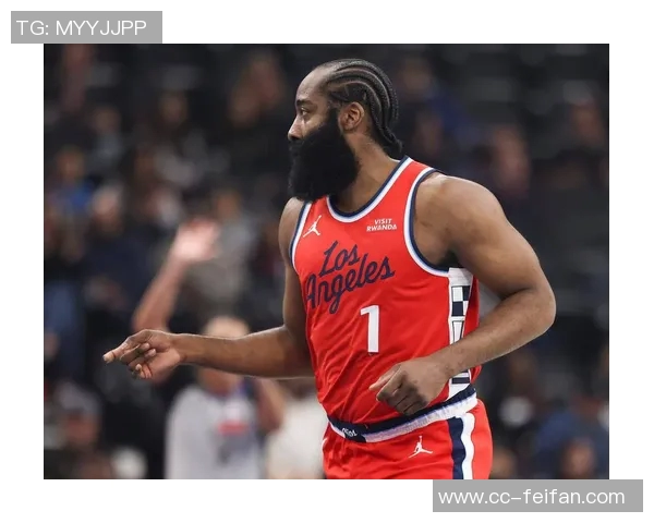 巴图姆称36岁哈登虽不如昔日辉煌但依然能贡献25分10助攻