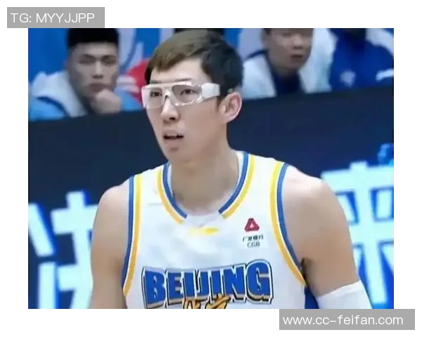 赵睿斯佩尔曼恢复良好周琦眼伤未愈小曾腰部肿胀情况需关注 赵睿斯佩尔曼恢复良好周琦眼伤未愈小曾腰部肿胀情况需关注